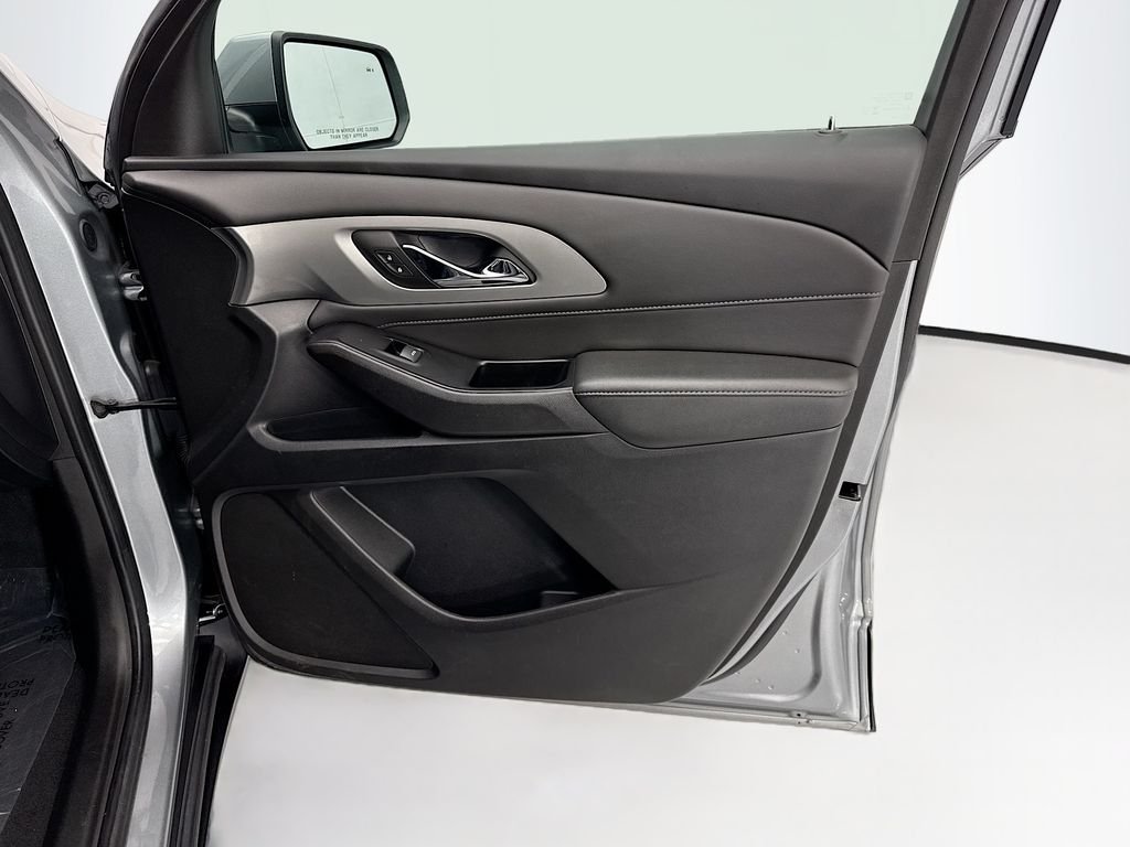 2023 Chevrolet Traverse 1LT - Photo 23