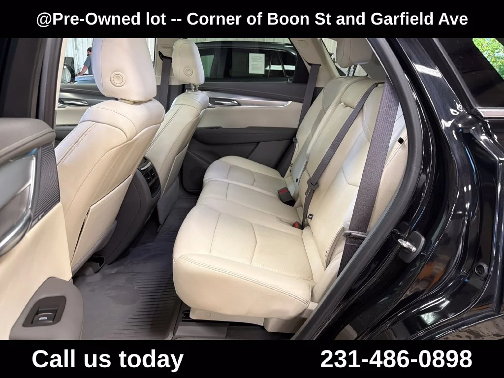 Used 2022 Black Cadillac Premium Luxury image 27