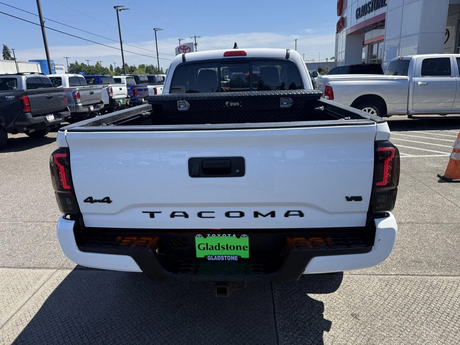 Used 2020 Super White Toyota SR5 image 4