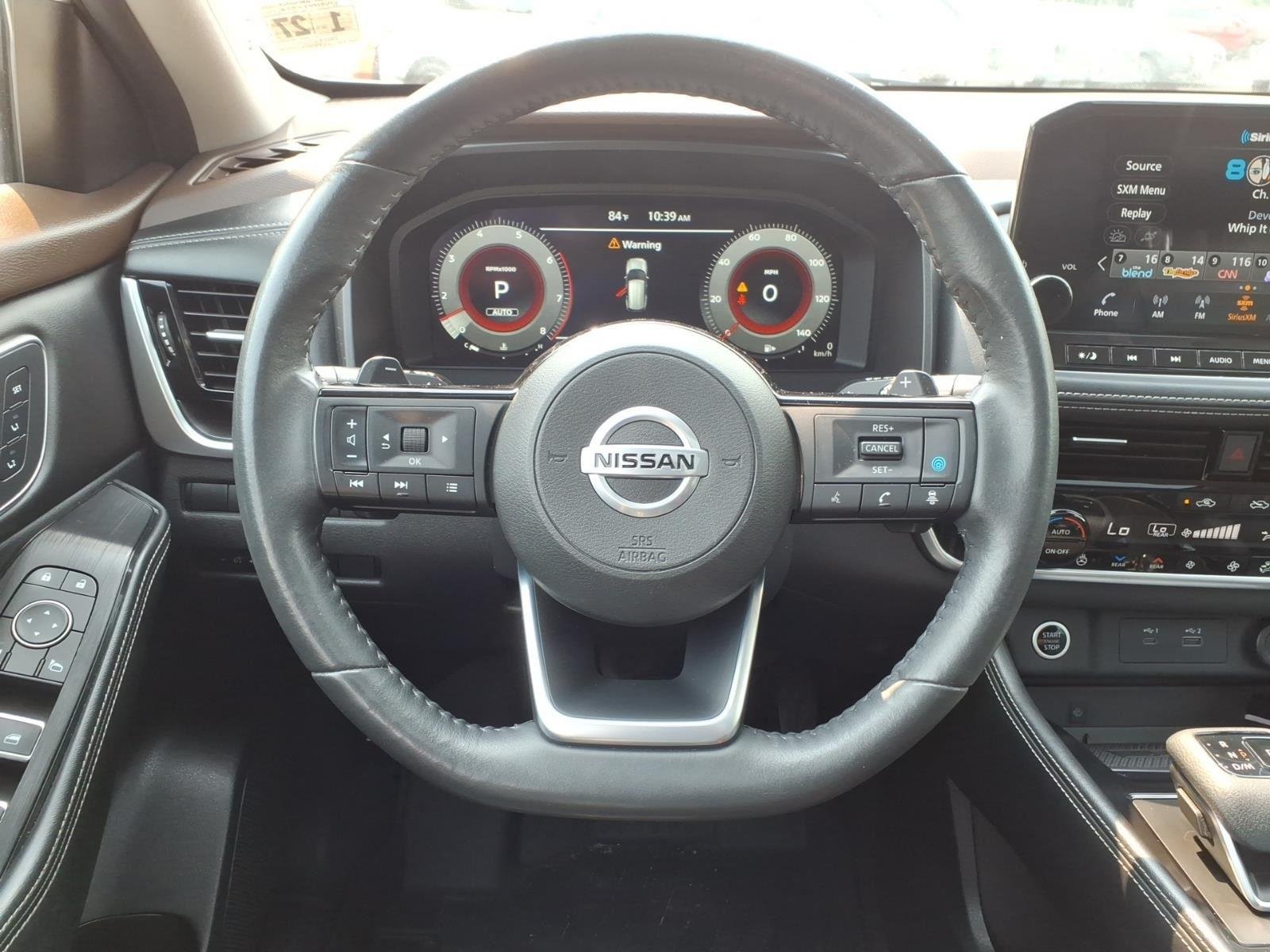 Used 2021 Pearl White Tricoat Nissan Platinum image 12