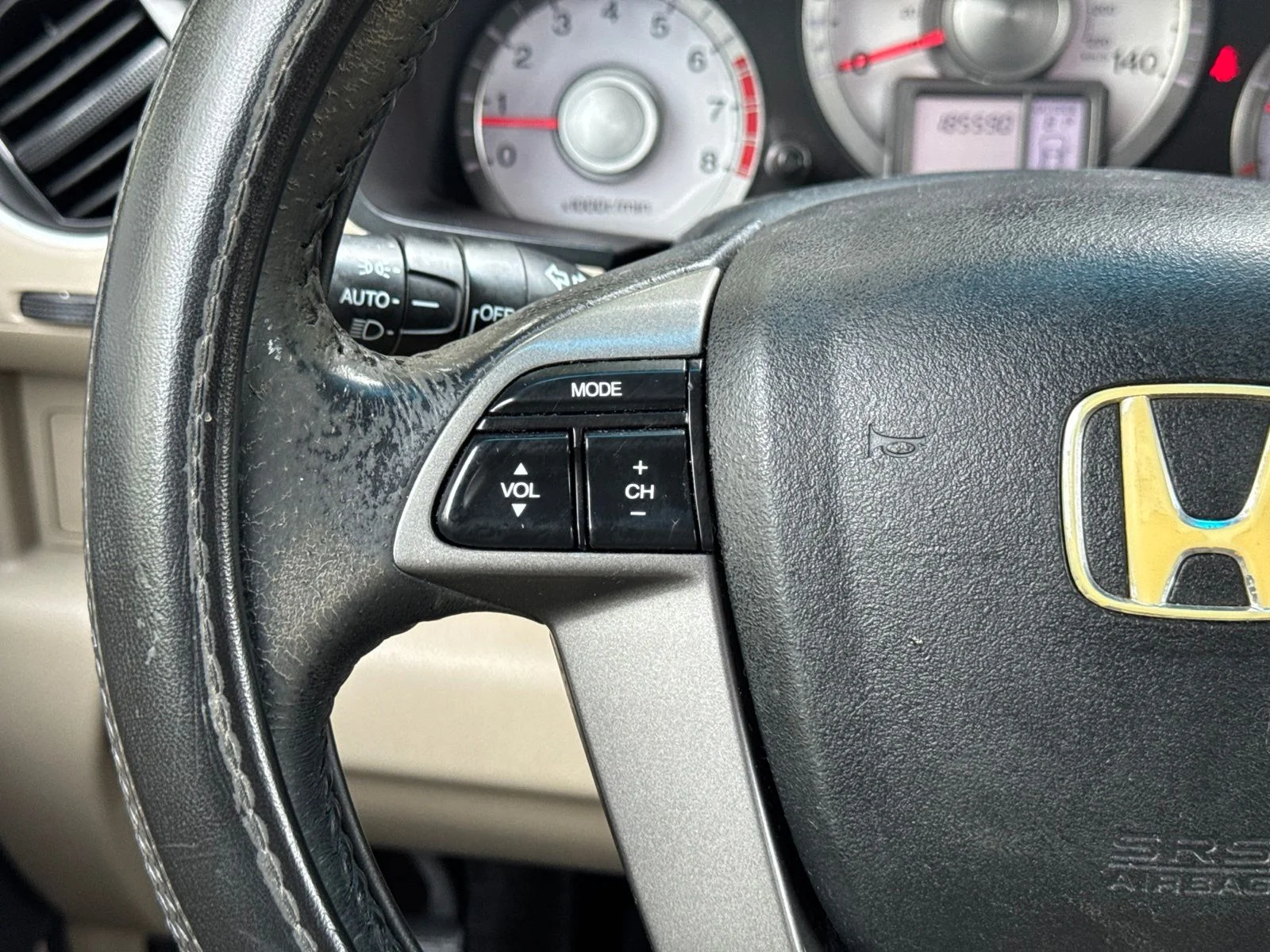 Used 2011  Honda EX-L image 18