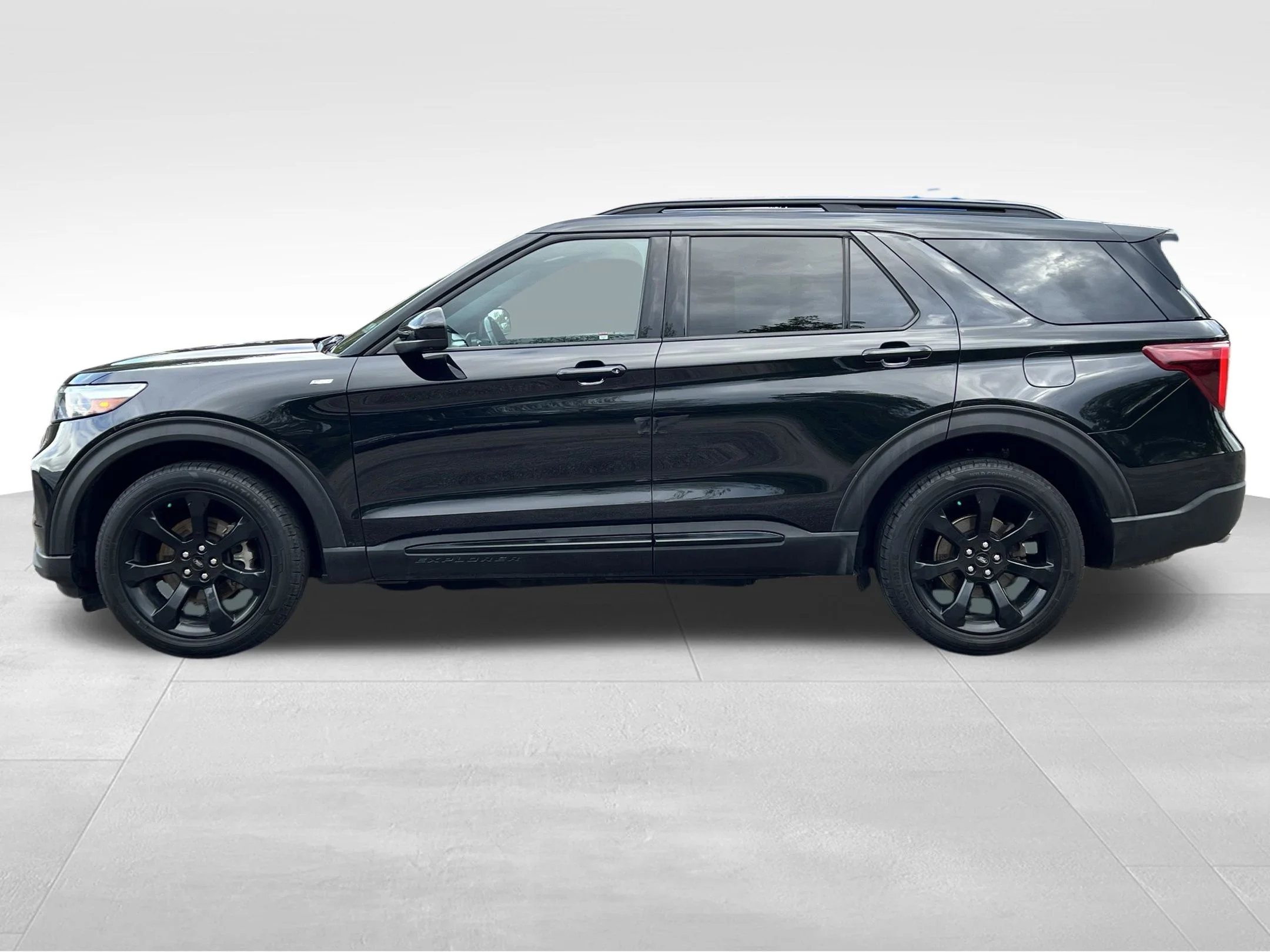 Used 2023 Black Ford ST-Line image 10