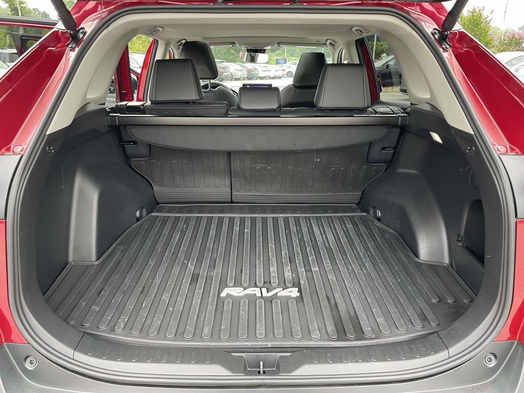 2025 Toyota RAV4 XLE Premium - Photo 30
