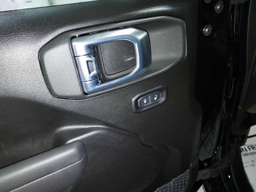 New 2026 Black Clear-Coat Exterior Paint Jeep Sport image 19