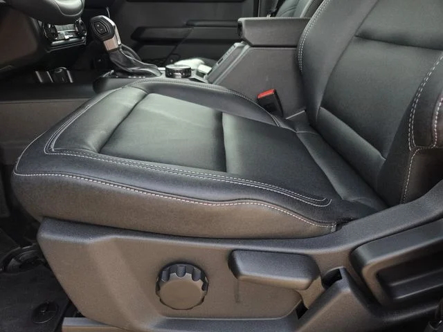 New 2026 Avalanche Gray Ford Badlands® image 34