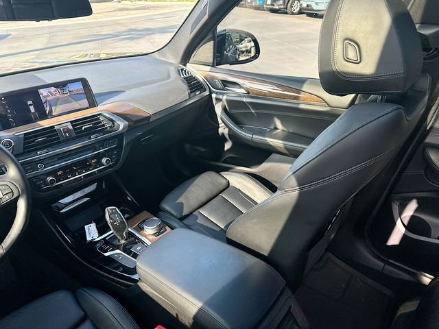 Used 2018 Blue BMW xDrive30i image 24