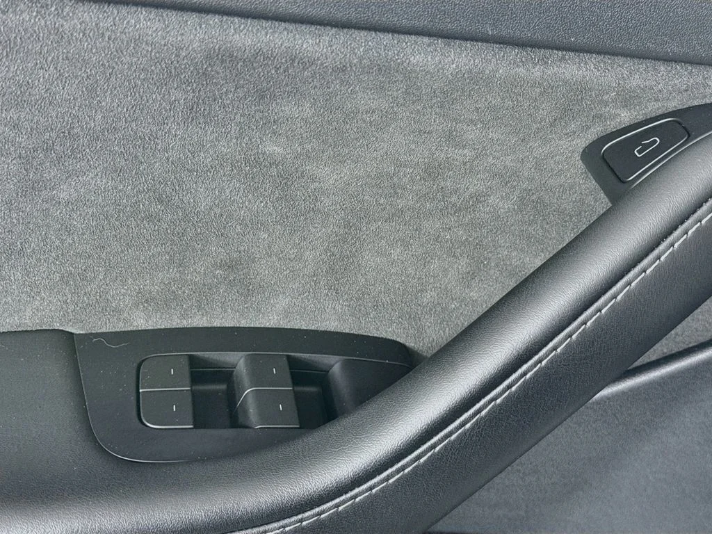 Used 2023 White Tesla Long Range image 19