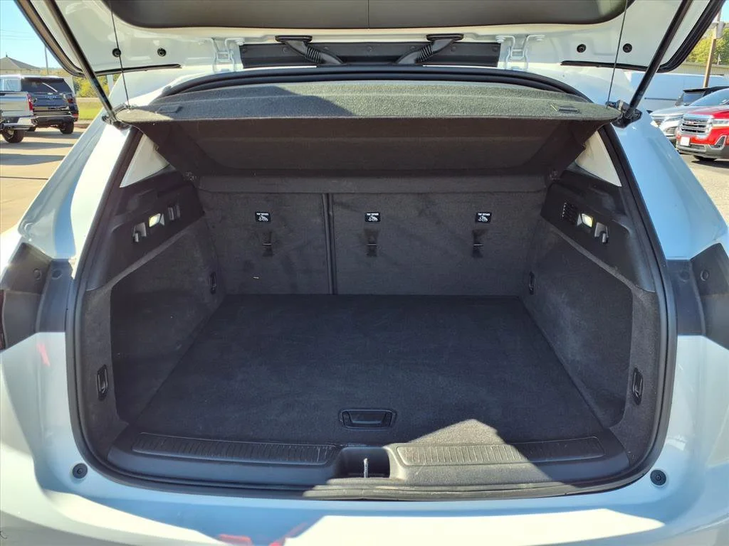 Used 2025 Summit White Buick Sport Touring image 19
