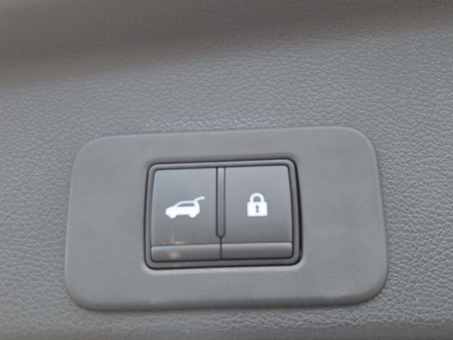 Used 2025 White Pearl Nissan Platinum image 19