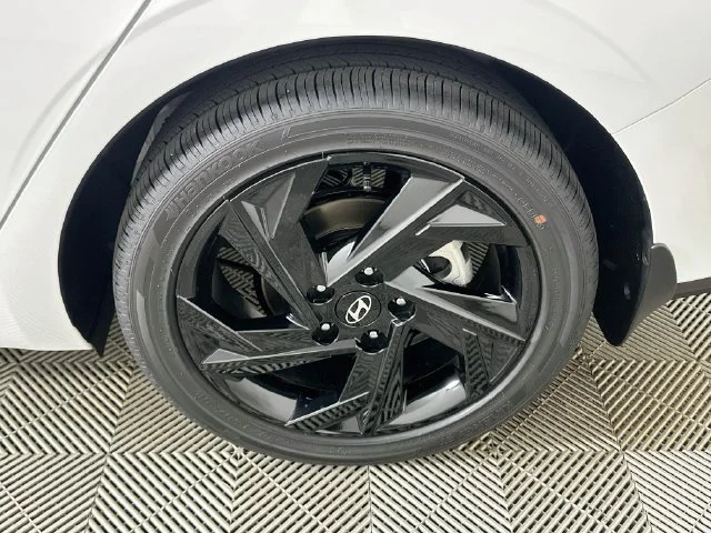 New 2026 White Hyundai SEL Sport image 20