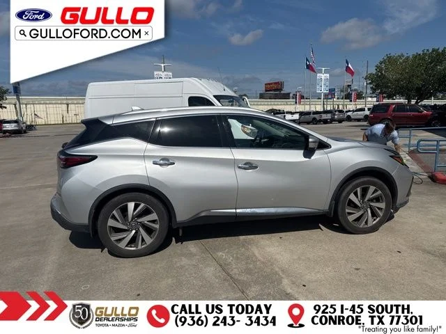 Used 2020 Brilliant Silver Metallic Nissan SL image 3