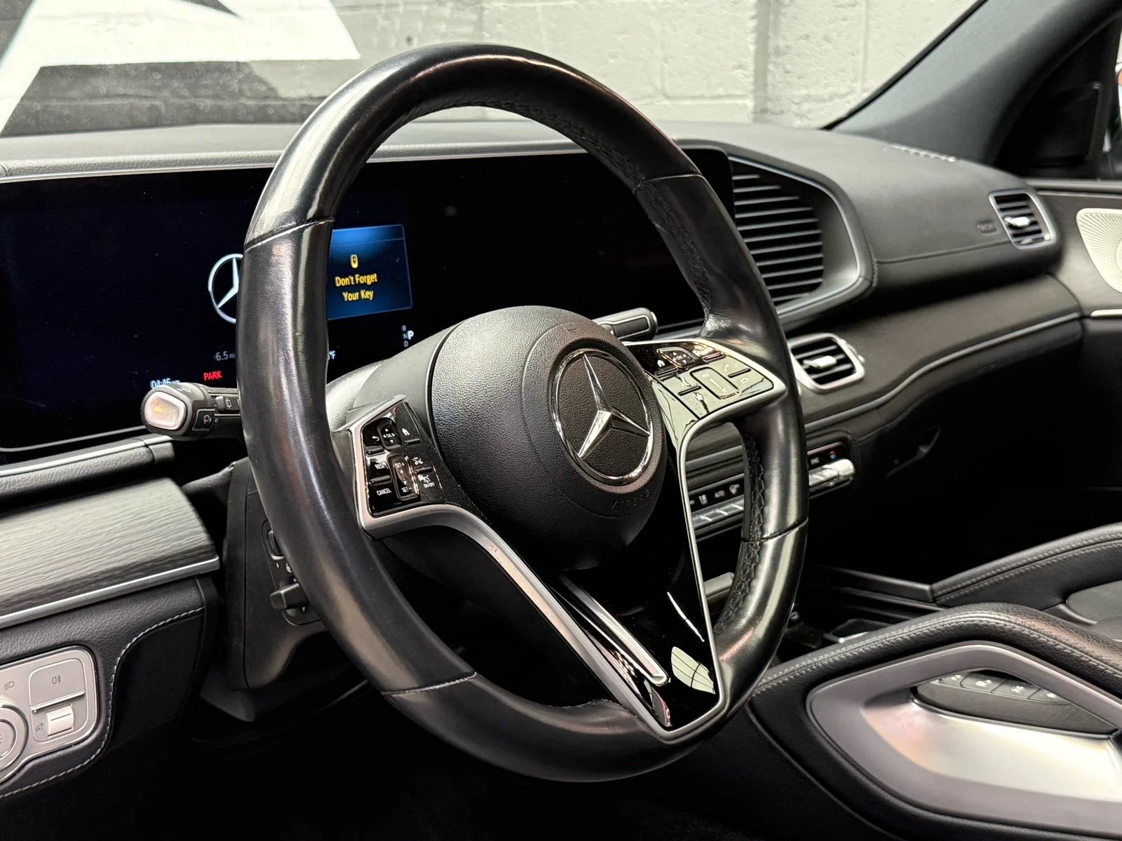 Used 2024 Cirrus Silver Metallic (922) Mercedes-Benz GLE 450 4MATIC® image 9
