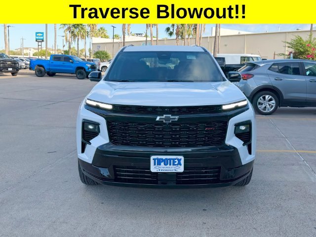New 2027 Polar White Tricoat Chevrolet RS image 9