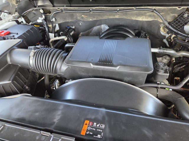Used 2024 Summit White GMC AT4 image 81