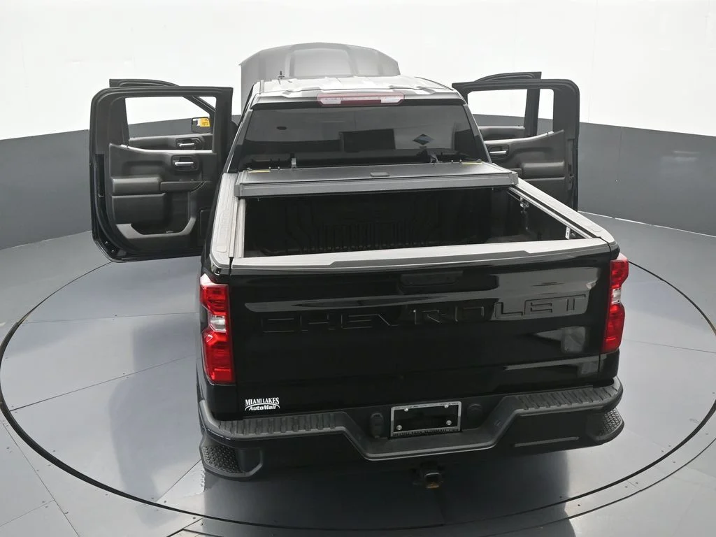 Used 2022 Black Chevrolet Custom image 66