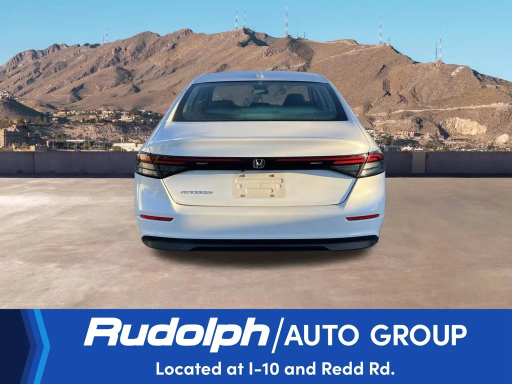 Used 2023 White Honda LX image 4