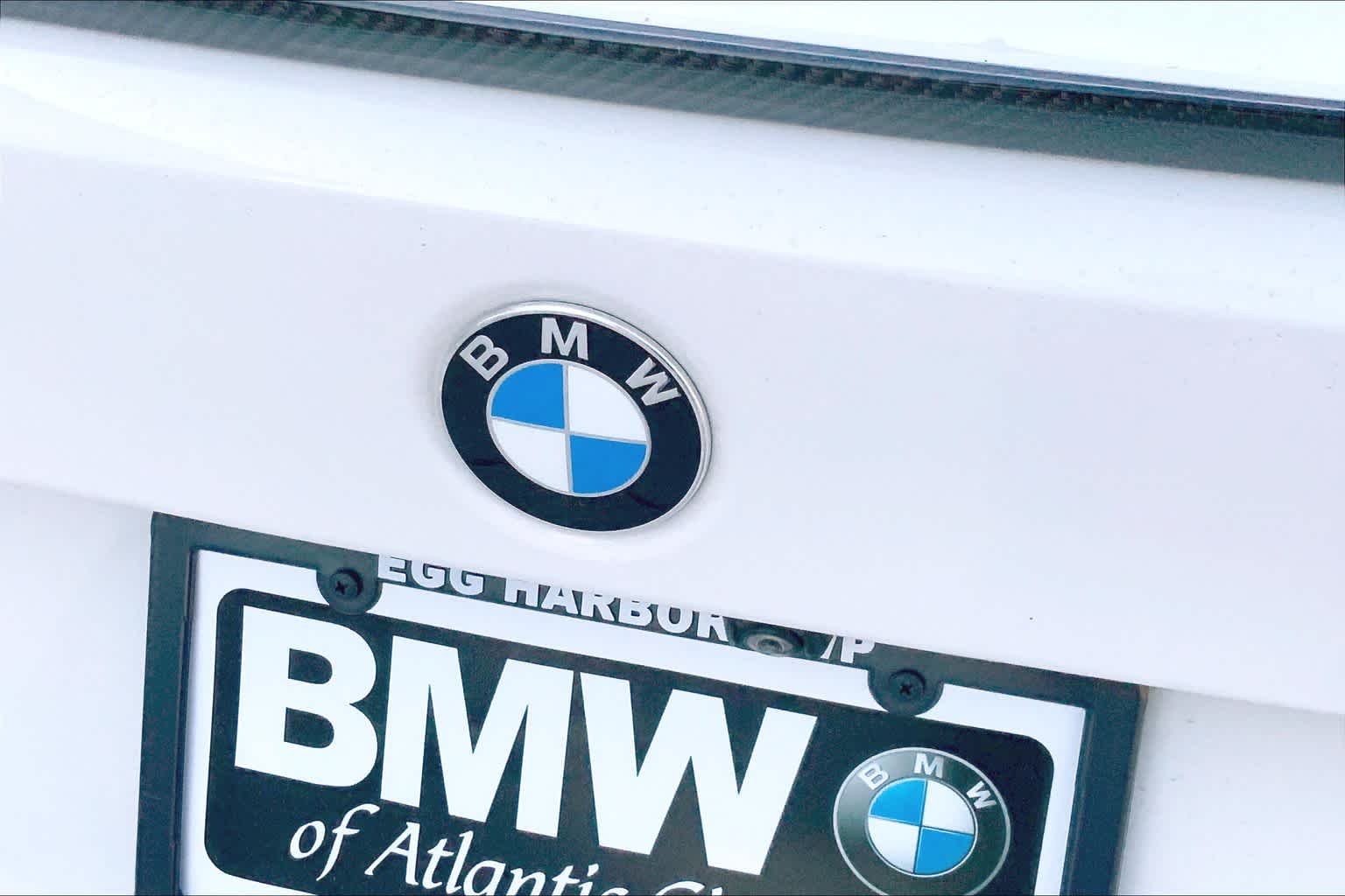 Used 2020 Alpine White BMW 330i xDrive image 9