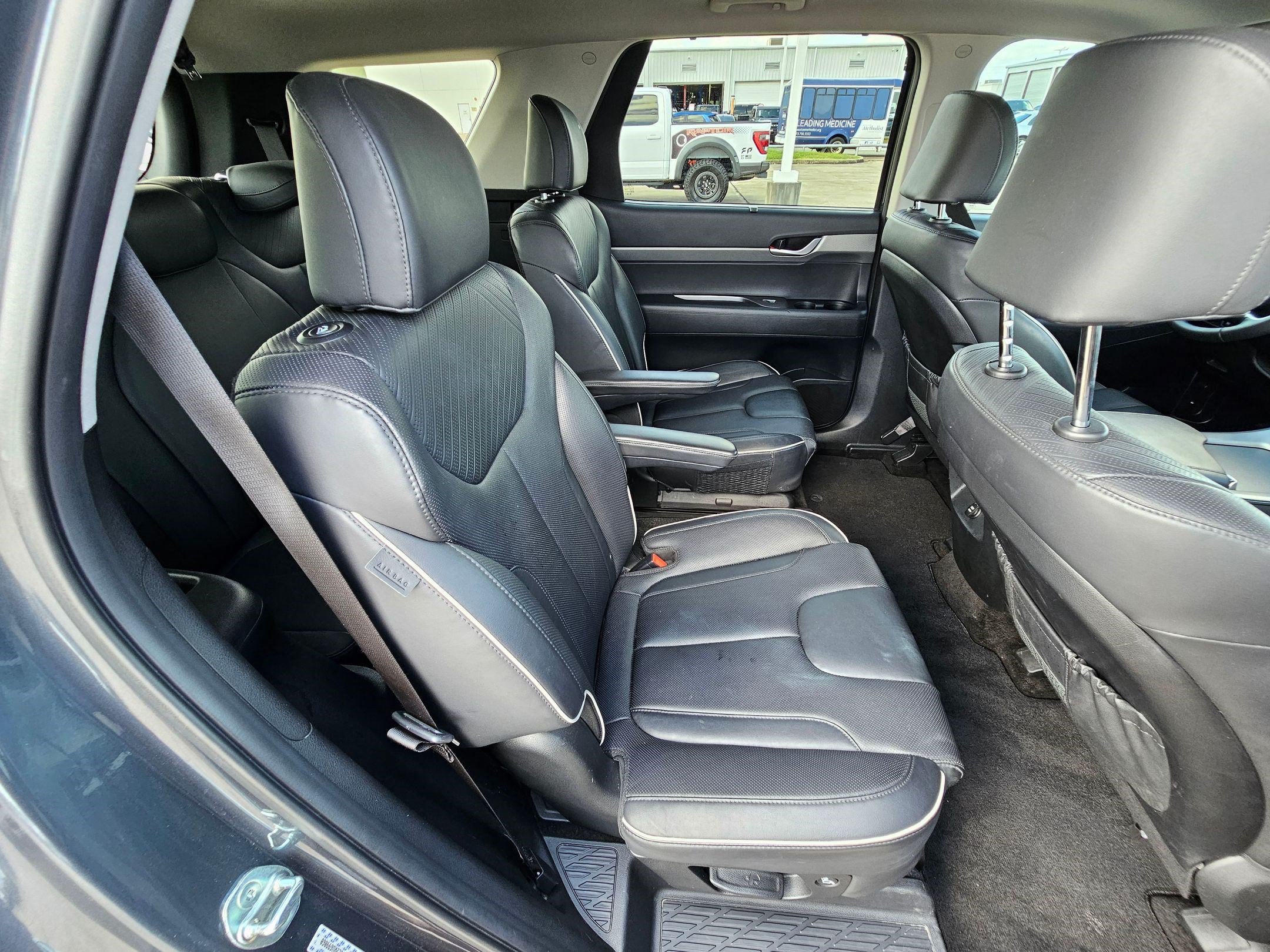 Used 2024 Steel / Graphite Hyundai XRT image 27