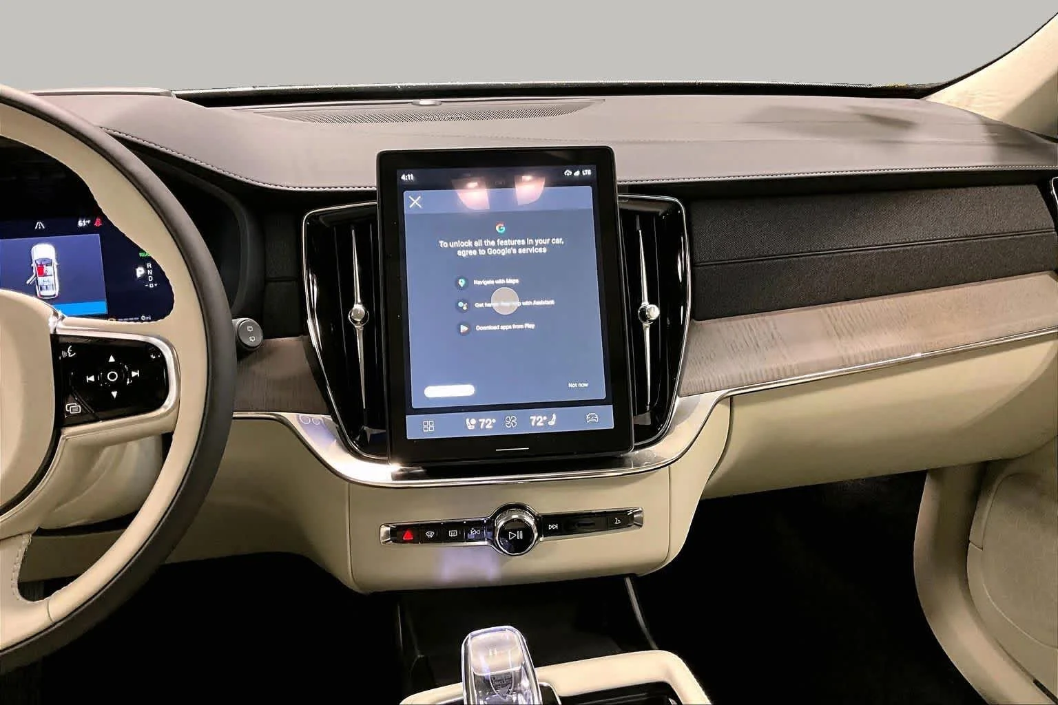 New 2026 Crystal White Volvo Ultra image 8