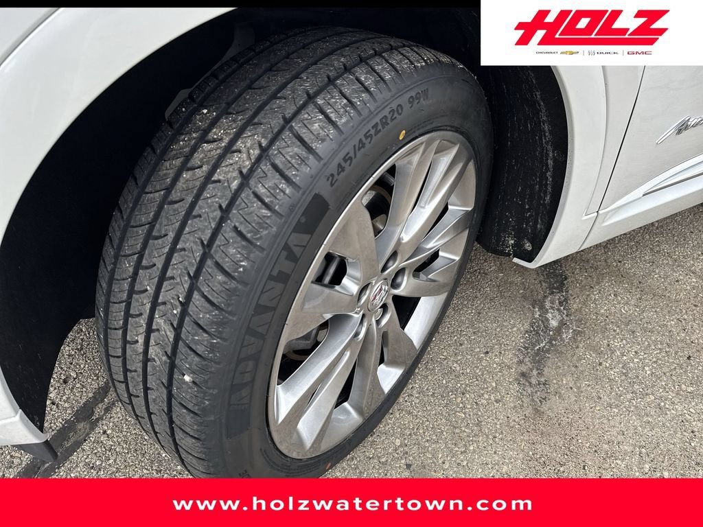 Certified Used 2023 White Frost Tricoat Buick Avenir image 2