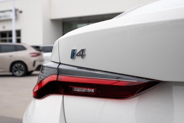 Certified Used 2025 Alpine White BMW xDrive40 image 11