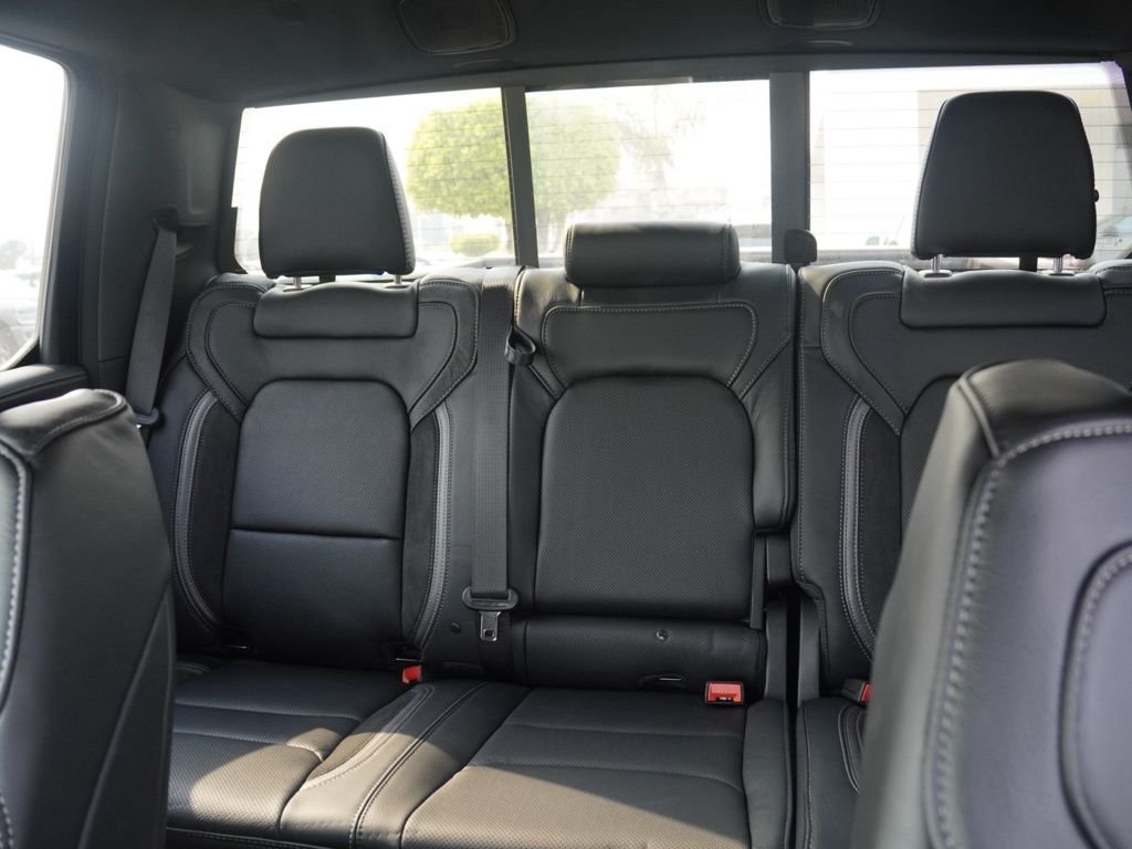 New 2026 Diamond Black Crystal Pearl-Coat Exterior Paint RAM RHO image 31