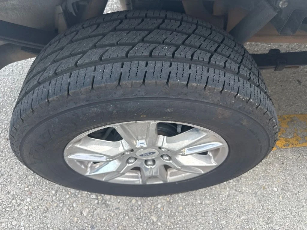 Used 2017 Silver Ford XLT image 6