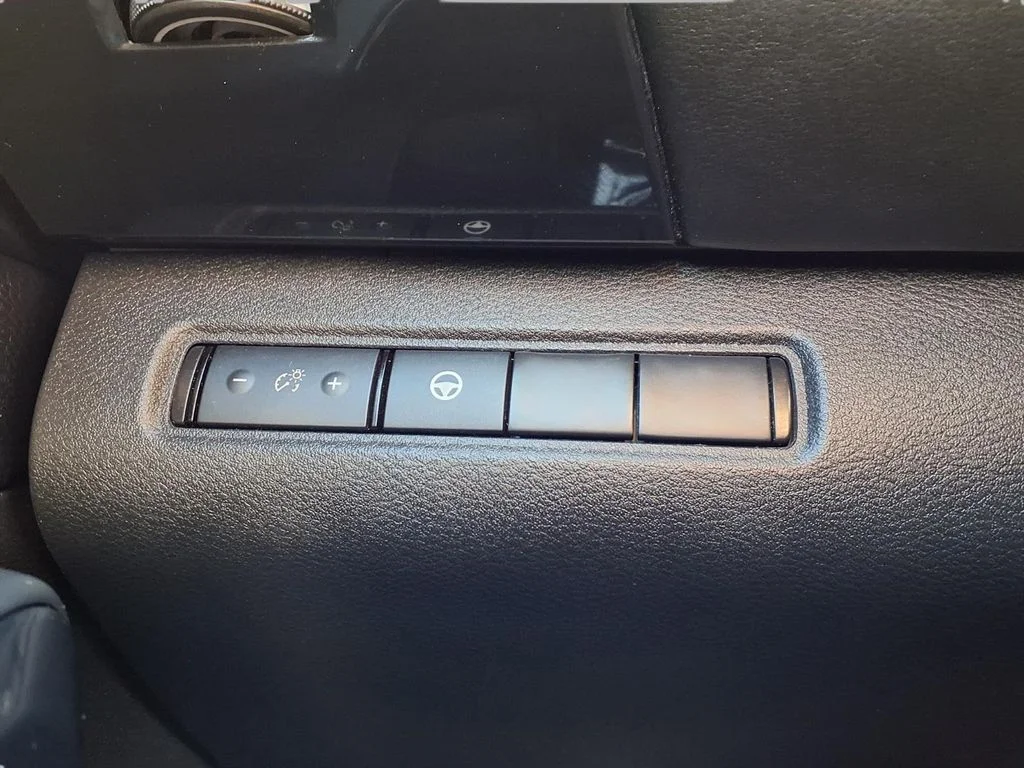 Used 2024 Blue Nissan SV image 17