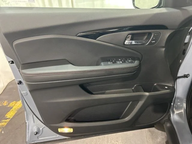 New 2026 Sonic Gray Pearl Honda Black Edition image 13
