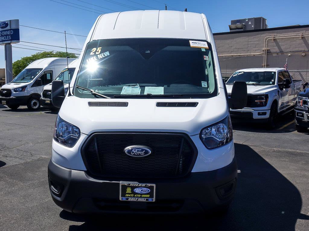 Used 2025 Oxford White Ford Base image 5