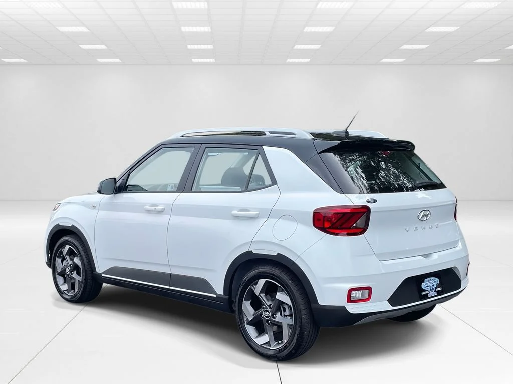 New 2026 White Hyundai SEL image 4