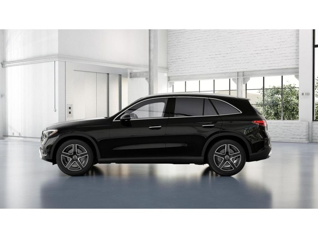 New 2027 Black Mercedes-Benz GLC 300 image 34