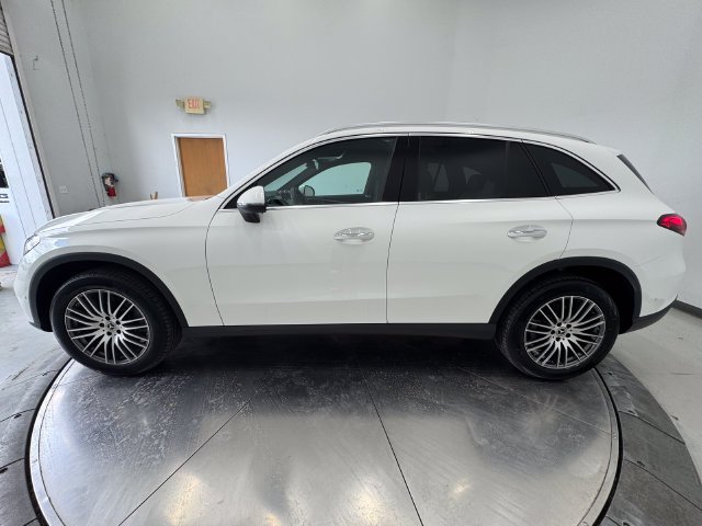 Certified Used 2026 Polar White Mercedes-Benz GLC 300 image 17