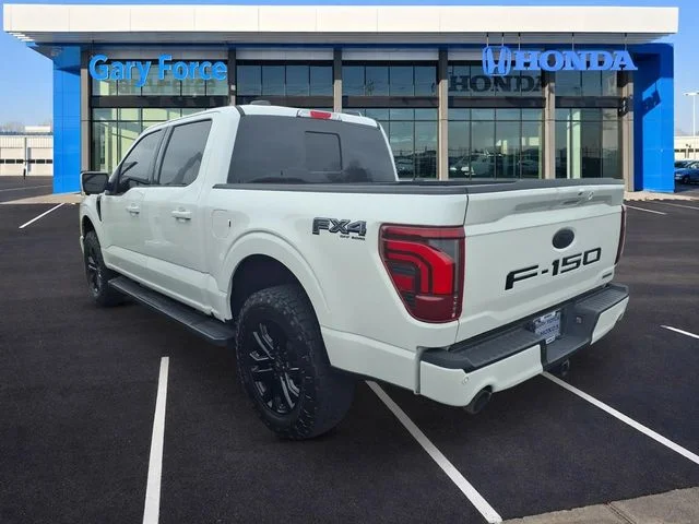 Used 2025 White Metallic Ford Lariat image 3