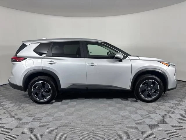 Used 2025 Silver Nissan SV image 36