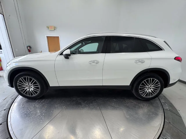 Certified Used 2026 Polar White Mercedes-Benz GLC 300 image 17