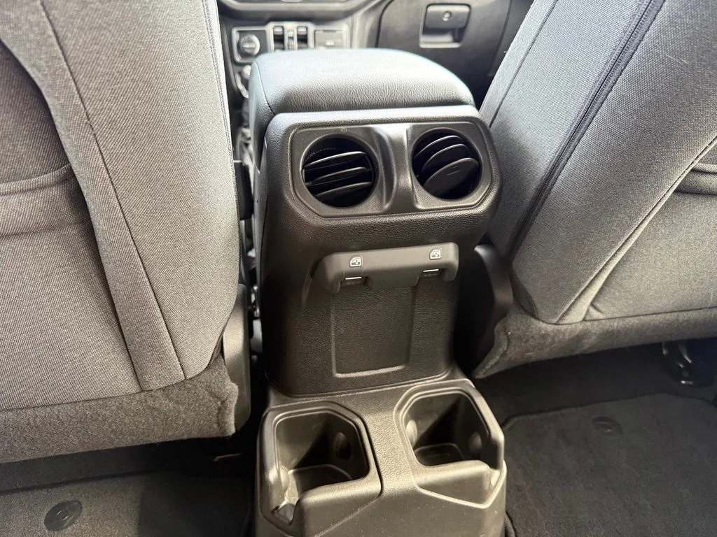 Used 2025 Black Jeep Sahara image 26