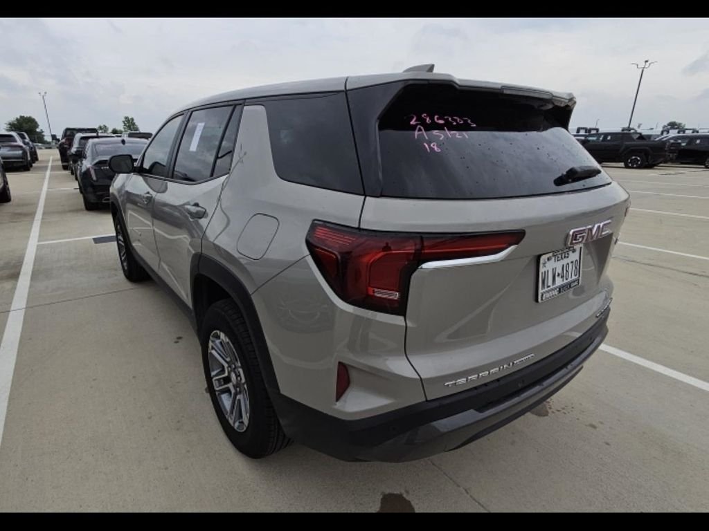Used 2025 Gray GMC Elevation image 5