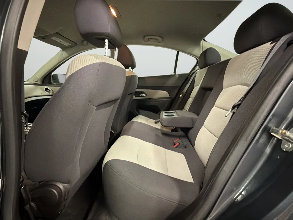 Used 2013 Gray Chevrolet LS image 25