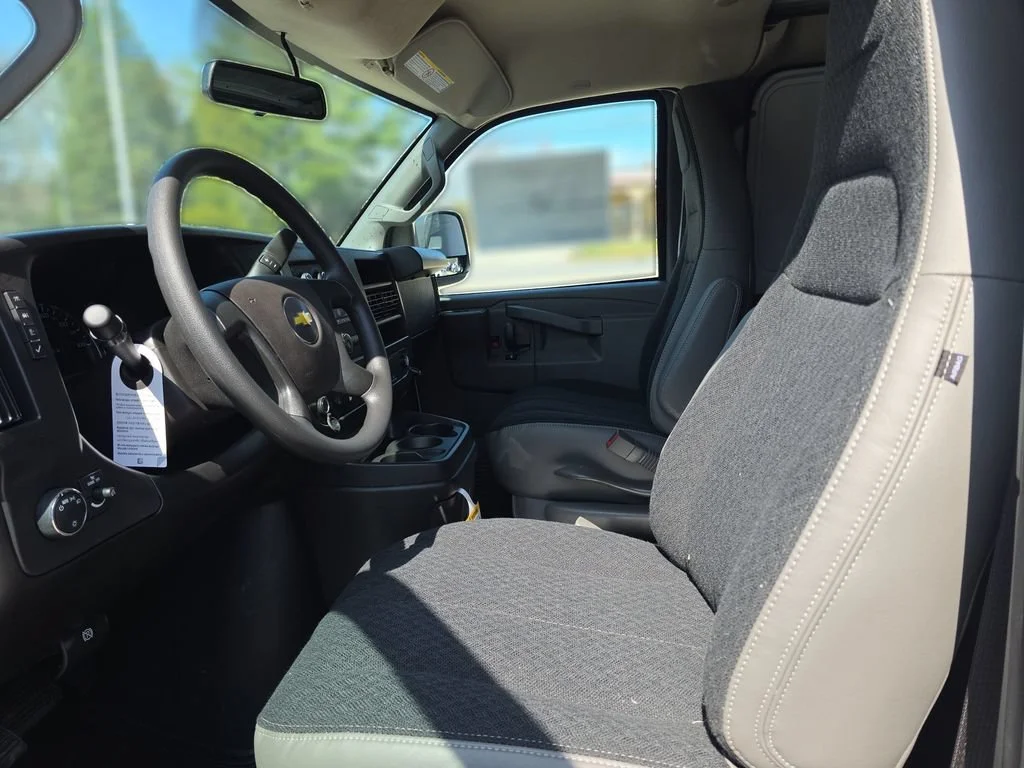 2026 Chevrolet Express Cargo Work Van - Photo 10