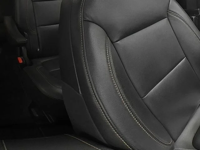 Used 2020 Gray Chevrolet RS image 36