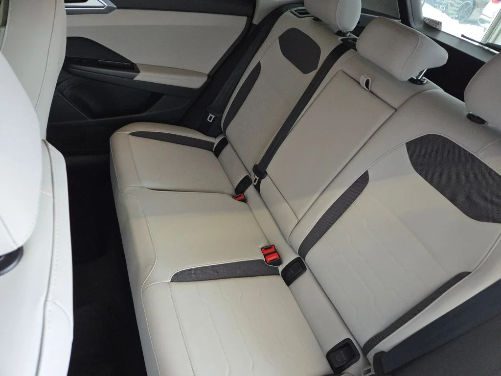 2026 Volkswagen Taos SE - Photo 7