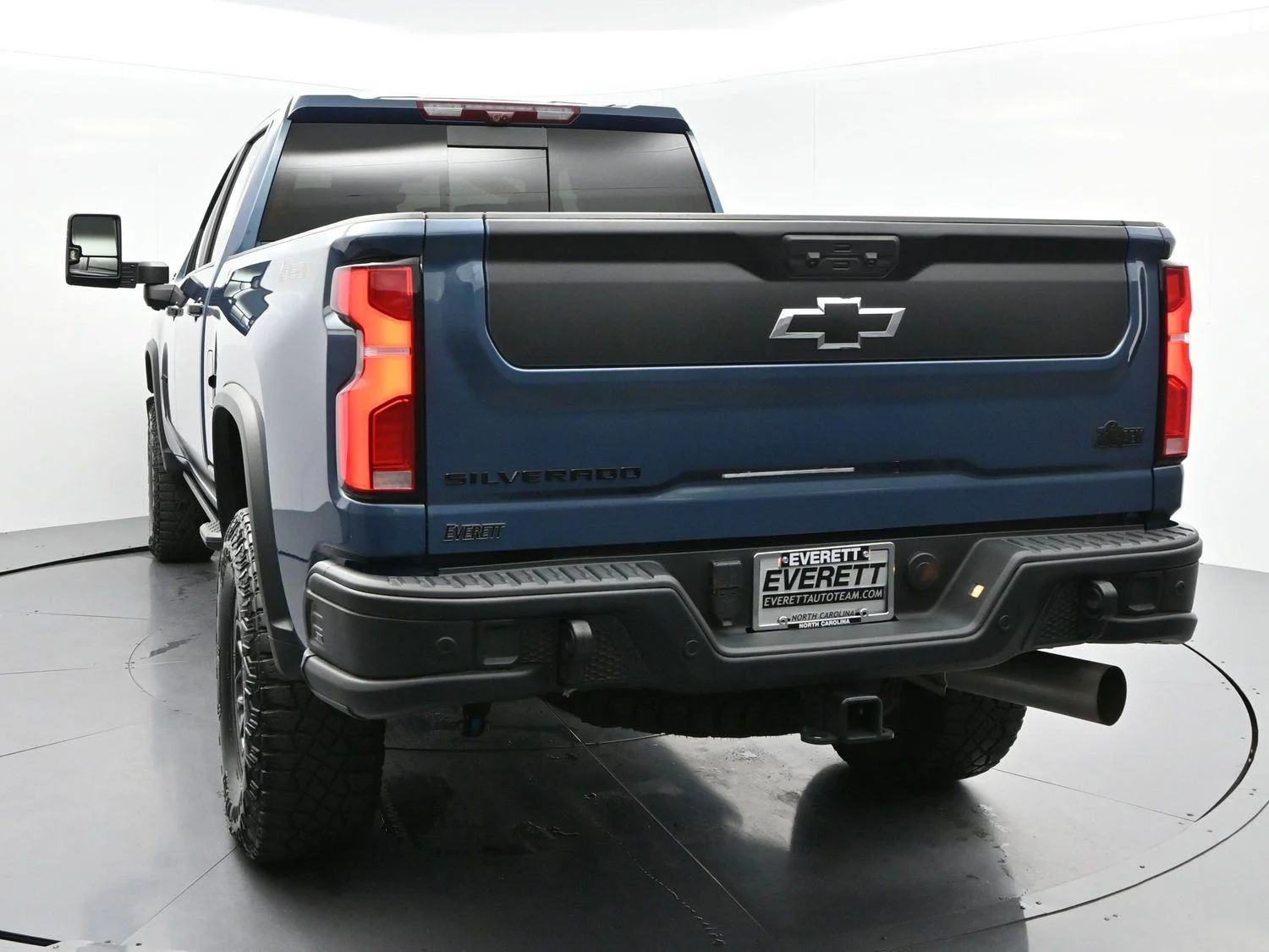 Used 2024 Lakeshore Blue Metallic Chevrolet ZR2 image 6
