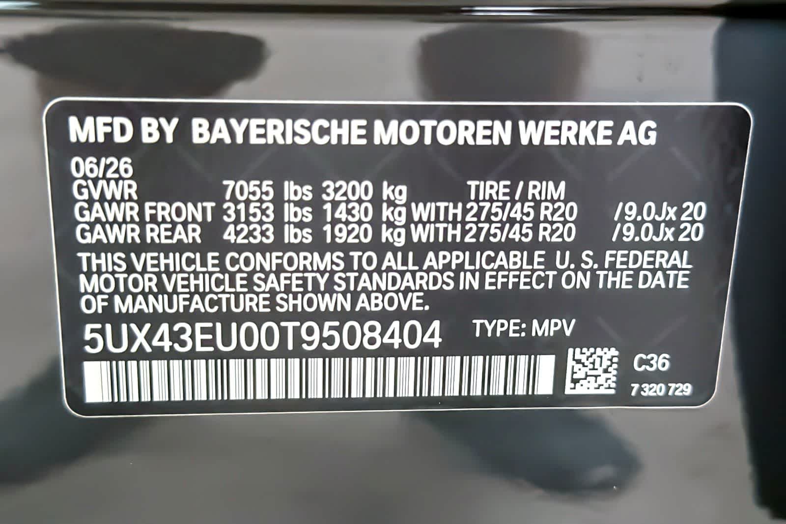 New 2026 Dravit Grey Metallic BMW xDrive50e image 27