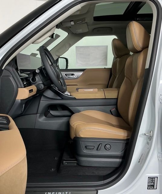 New 2026 RADIANT WHITE INFINITI Luxe 2WD image 13