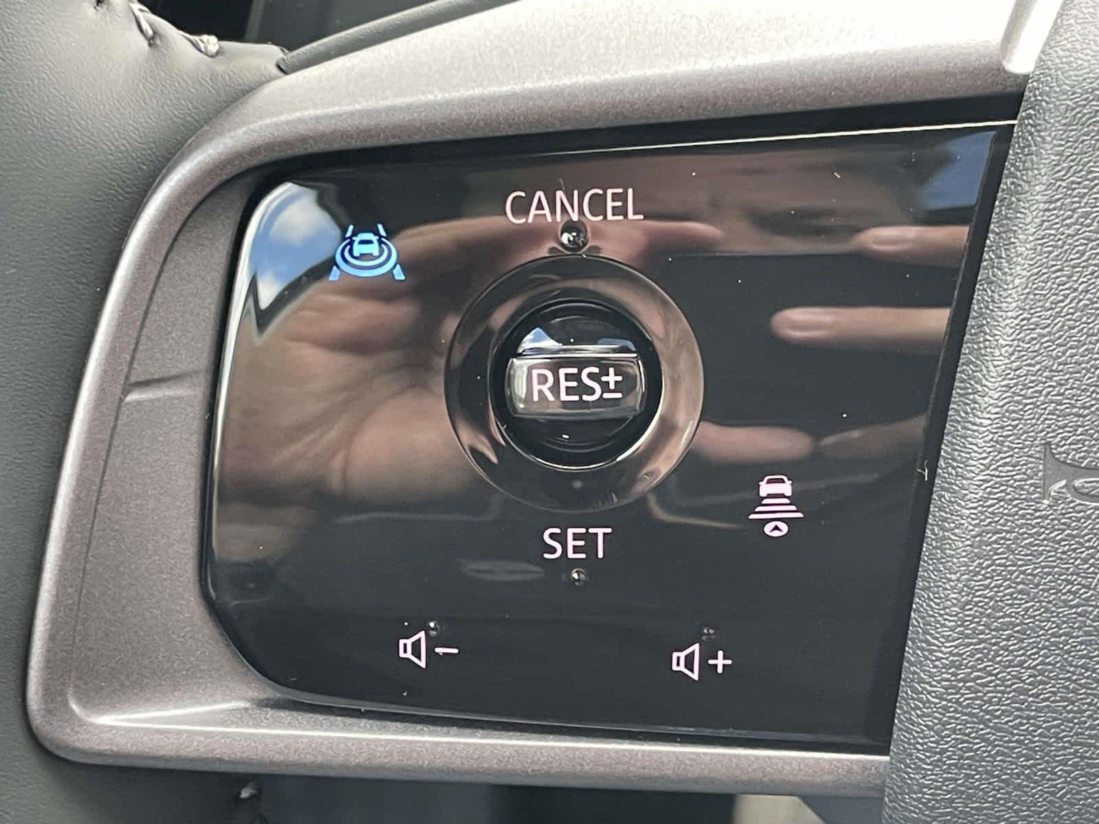 New 2026 Everest White Pearl Tricoat Nissan SL image 30