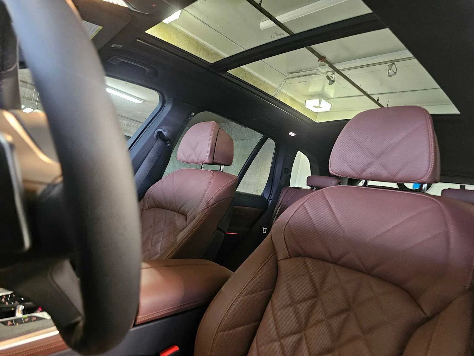 New 2026 Brooklyn Grey Metallic BMW xDrive50e image 32