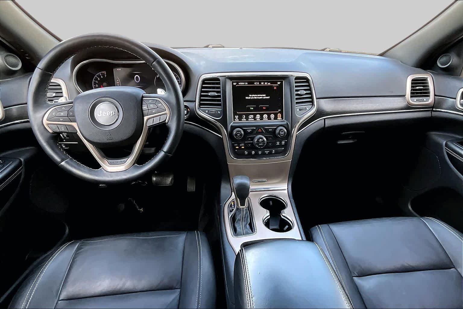 Used 2017 Billet Silver Metallic Clearcoat Jeep Limited image 16