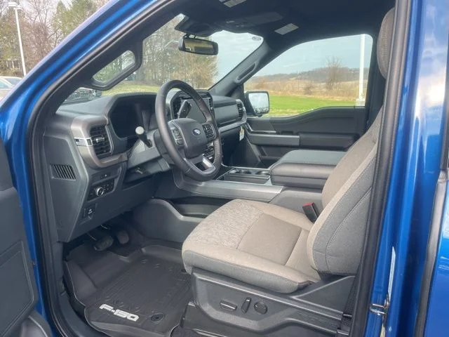 2025 Ford F-150 XLT - Photo 27