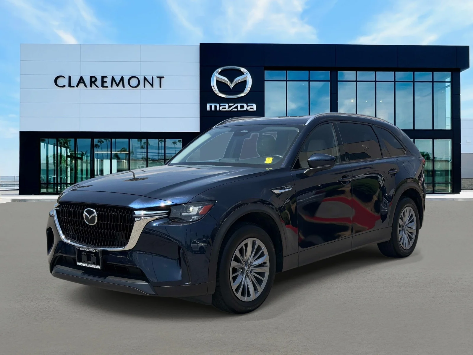 Used 2024 DEEP CRYSTAL BL Mazda Preferred AWD image 3